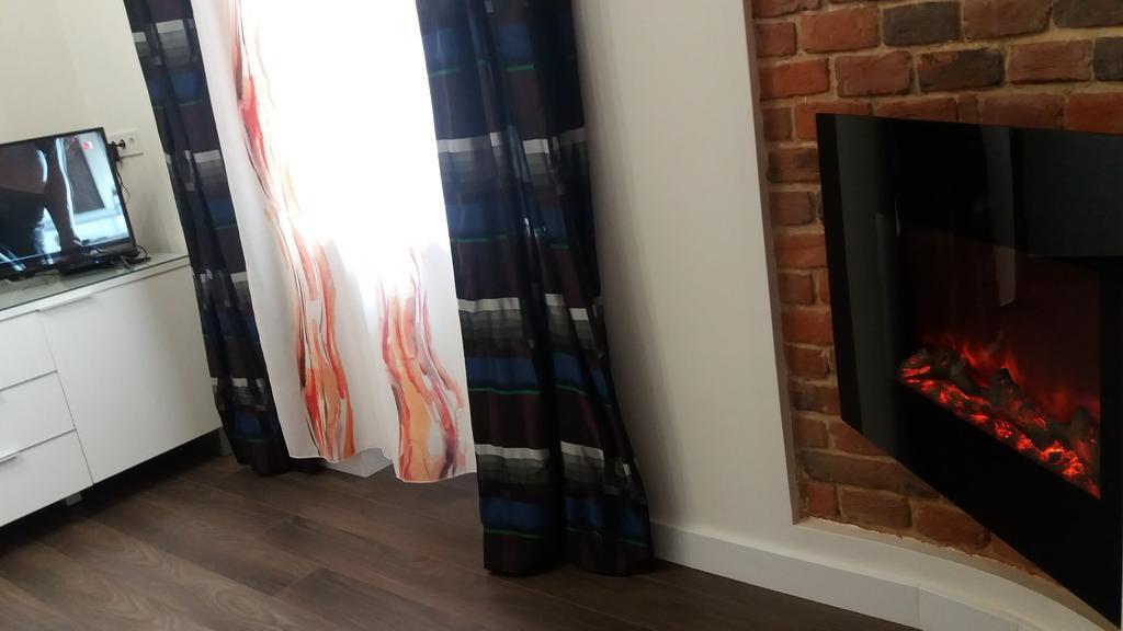 Apartment With Fireplace Λβιβ Εξωτερικό φωτογραφία