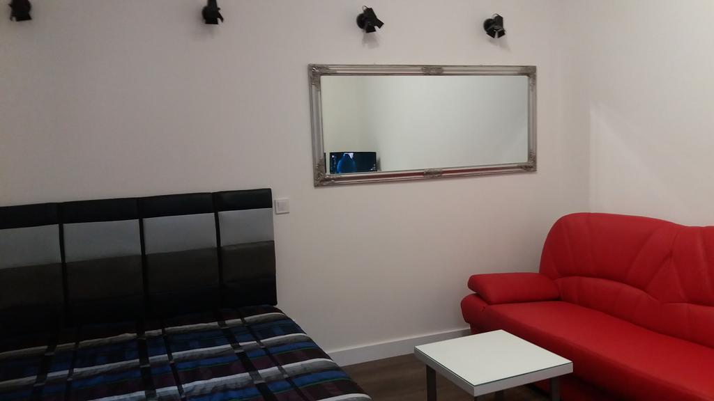 Apartment With Fireplace Λβιβ Εξωτερικό φωτογραφία